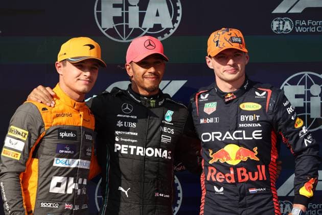 F1 Gran Prix of Hungary Lewis Hamilton of Mercedes AMG Petronas F1 Team (C) , Max Verstappen of Red Bull (R) and Lando Norris of McLaren (L) in the park ferme at the end of qualifying for the F1 Grand Prix of Hungary at Hungaroring on July 22, 2023 Mogyorod, Hungary. Mogyorod Hungaroring Hungary Copyright: xMarcoxCanonierox