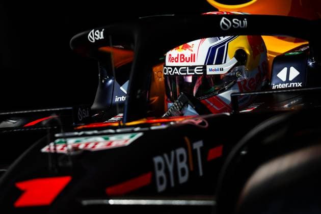 01 VERSTAPPEN Max (nld), Red Bull Racing RB19, action during the 2023 Formula 1 Qatar Airways Hungarian Grand Prix, 11th round of the 2023 Formula One World Championship, WM, Weltmeisterschaft from July 21 to 23, 2023 on the Hungaroring, in Mogyorod, Hungary - F1 - HUNGARIAN GRAND PRIX 2023 DPPI Panoramic  00123026_G0OD0869 