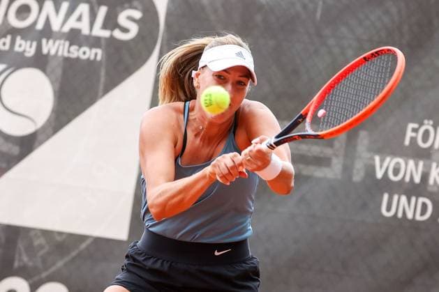 Darmstadt 23.Juli 2023 47. Internationales Damen ITF W25 Singles Tennisturnier Finale Tena LUKAS (CRO) - Lola RADIVOJEVIC (SRB) v.l., Tena LUKAS (CRO) spielt eine Rückhand. Copyright: JoaquimxFerreira