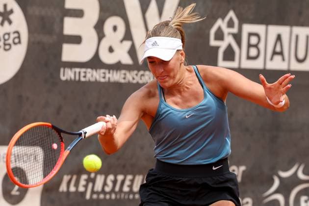 Darmstadt 23.Juli 2023 47. Internationales Damen ITF W25 Singles Tennisturnier Finale Tena LUKAS (CRO) - Lola RADIVOJEVIC (SRB) v.l., Tena LUKAS (CRO) spielt eine Vorhand. Copyright: JoaquimxFerreira