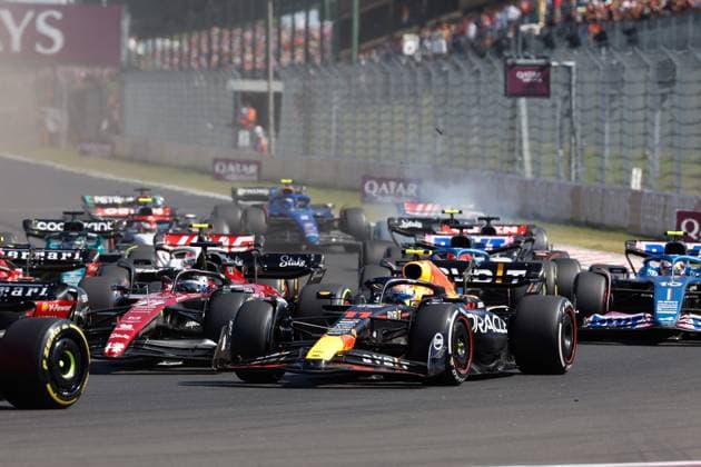 Start, 11 Sergio Perez (MEX, Oracle Red Bull Racing), 77 Valtteri Bottas (FIN, Alfa Romeo F1 Team Stake), F1 Grand Prix of Hungary at Hungaroring on July 23, 2023 in Budapest, Hungary. (Photo by HOCH ZWEI) Budapest Hungary