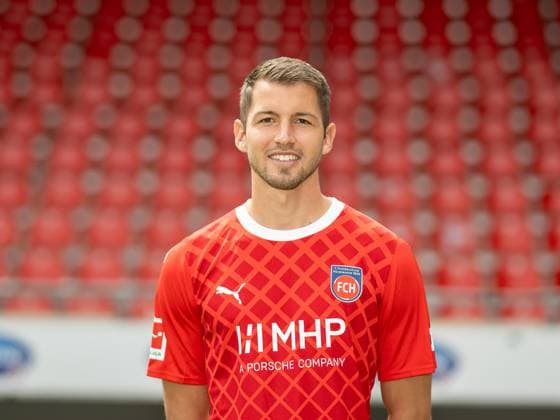 Marvin Pieringer (FC Heidenheim, 18), GER, FC Heidenheim 1846, Fussball, 1. Bundesliga, Portraettermin, Spielzeit 2023 2024, 23.07.2023, DFB DFL regulations prohibit any use of photographs as image sequences and or quasi-video., GER, FC Heidenheim 1846, Fussball, 1. Bundesliga, Portraettermin, Spielzeit 2023 2024, 23.07.2023 Heidenheim Copyright: xEibner-Pressefoto SaschaxWaltherx EP_EER