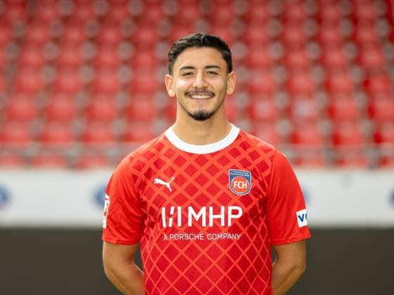 Kevin Sessa (FC Heidenheim, 16), GER, FC Heidenheim 1846, Fussball, 1. Bundesliga, Portraettermin, Spielzeit 2023 2024, 23.07.2023, DFB DFL regulations prohibit any use of photographs as image sequences and or quasi-video., GER, FC Heidenheim 1846, Fussball, 1. Bundesliga, Portraettermin, Spielzeit 2023 2024, 23.07.2023 Heidenheim Copyright: xEibner-Pressefoto SaschaxWaltherx EP_EER
