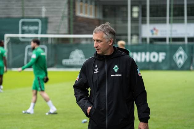 1.FBL, Werder Bremen Trainingslager Tag 06 24.07.2023, Parkstadion, Zell am Ziller, 1.FBL, Werder Bremen Trainingslager Tag 06 Im Bild: Frank Baumann (Geschäftsführer Fußball Werder Bremen) inzelaktion, Halbkörper Halbkoerper,Halbportrait