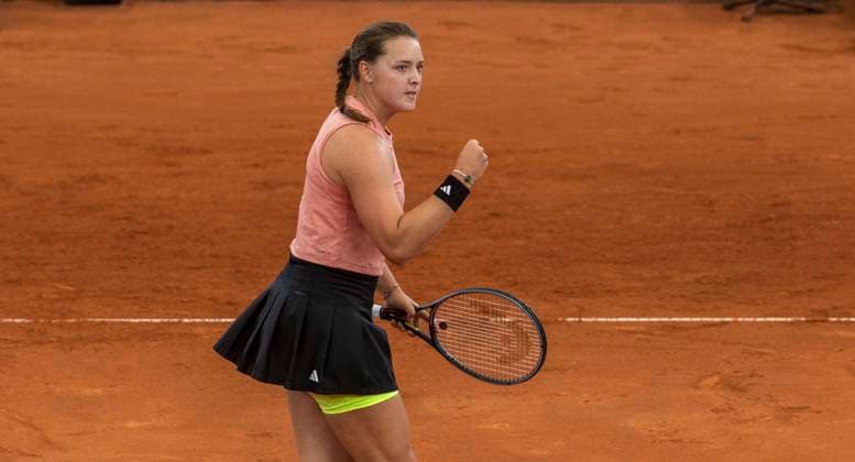 26.7.2023, GER, Tennis, Frauen, Hamburg European Open 2023, WTA, Tennis Damen Doppel, 2. Runde, Jule Niemeier (Deutschland) - Yulia Putinseva (Kasachstan) Jule Niemeier (Deutschland) jubelt. Hamburg Rothenbaum Stadion Hamburg Deutschland