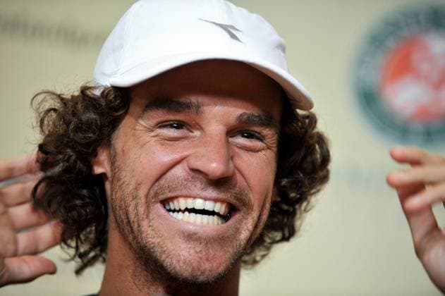 Tennis Players during press conference, PK, Pressekonferenz at the Roland Garros stadium Brazil s Gustavo Kuerten answers the press ahead of the French Open tennis at the Roland Garros stadium in Paris, France on May 24, 2008, One day before the start of the tournament. Photo by Corinne Dubreuil Cameleon ABACAPRESS.COM Paris - France  Copyright: xDubreuilxCorinne ABACAx 153369_26 DubreuilxCorinne ABACAx 153369_26
