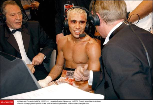 52703 10 Giancarlo Gorassini ABACA. 52703-10. Levallois-France, November 14 2003. French boxer Brahim Asloum after his victory against Spanish Boxer Jose Antonio Lopez Bueno for European champion title.  Copyright: xGorassinixGiancarlo ABACAx 52703_10 GorassinixGiancarlo ABACAx 52703_10
