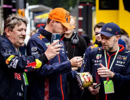 SPA - Max Verstappen (Red Bull Racing) is surrounded by fans ahead of the 1st free practice session at Circuit de Spa-Francorchamps in the run-up to the Grand Prix of Belgium. ANP SEM VAN DER WAL F1 Grand Prix of Belgium - Practice 2023 xVIxANPxSportx xxANPxIVx 474403671 originalFilename: 474403671.jpg
