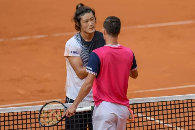 shake hands Zhizhen Zhang CHN Daniel Altmaier GER 28.07.2023 Tennis Hamburg European Open 2023, , Tennisstadion am Rothenbaum, Hamburg, HH Germany