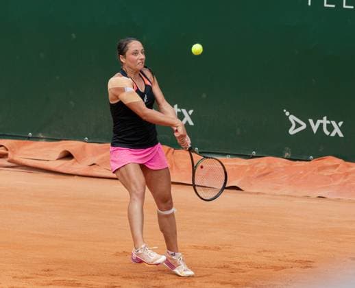 28.07.2023, Lausanne, Tennis Club Stade- Lausanne, Ladies Open Lausanne: Elina Avanesyan - Elisabetta Cocciaretto, Elisabetta Cocciaretto playing the ball. Lausanne Tennis Club Stade- Lausanne Vaud Switzerland Copyright: xJustPictures.ch MayaxCretegnyx