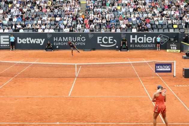 Tennis: European Open 2023, Halbfinale, Damen, Hamburg, 28.07.2023 Nomam Noha Akugue (GER) - Diana Shnaider (RUS) Hamburg Germany