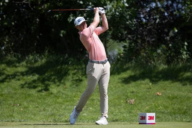 BLAINE, MN - JULY 28: Mackenzie Hughes hits a tee shot on the sixth hole during the second round of the 3M Open at TPC Twin Cities on July 28, 2023 in Blaine, Minnesota. (Photo by Bailey Hillesheim Icon Sportswire) GOLF: JUL 28 PGA, Golf Herren - 3M Open EDITORIAL USE ONLY Icon2307280233