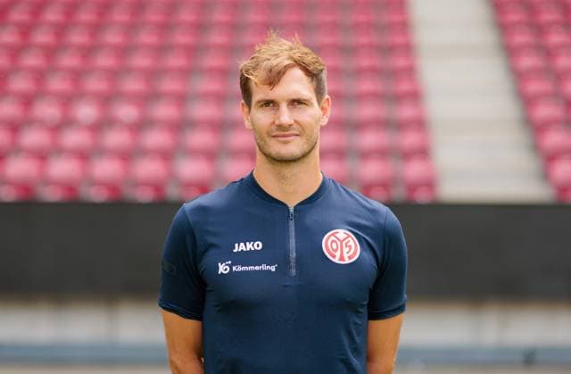 Fussball - Offizielles Portrait 1. FSVMainz 05, 1. FSV Mainz 05, Bundesliga-Saison 2023 2024, Jonas Grünewald (Stellvertretender Leiter Performance),