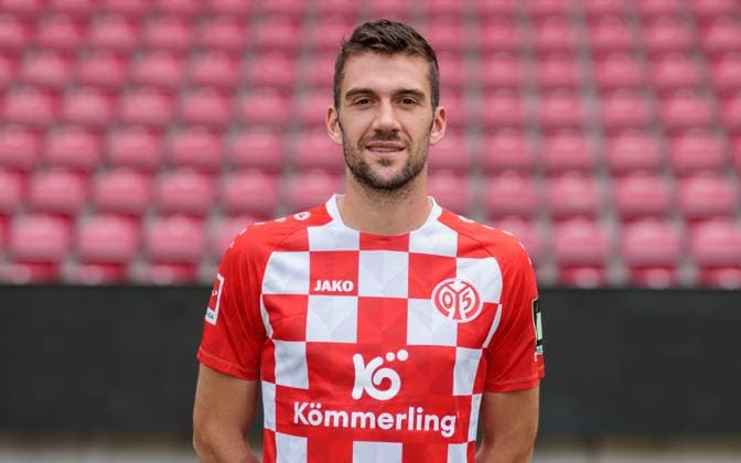 Fussball - Offizielles Portrait 1. FSVMainz 05, 1. FSV Mainz 05, Bundesliga-Saison 2023 2024, Stefan Bell,