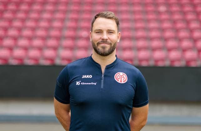 Fussball - Offizielles Portrait 1. FSVMainz 05, 1. FSV Mainz 05, Bundesliga-Saison 2023 2024, Nico Hölzel (Physiotherapeut),