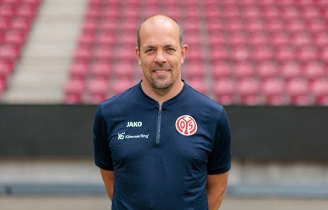 Fussball - Offizielles Portrait 1. FSVMainz 05, 1. FSV Mainz 05, Bundesliga-Saison 2023 2024, Christopher Rohrbeck (Physiotherapeut),