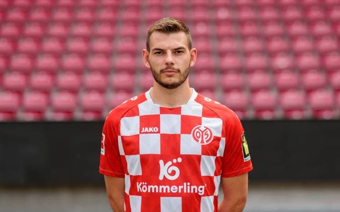 Fussball - Offizielles Portrait 1. FSVMainz 05, 1. FSV Mainz 05, Bundesliga-Saison 2023 2024, Maxim Leitsch,