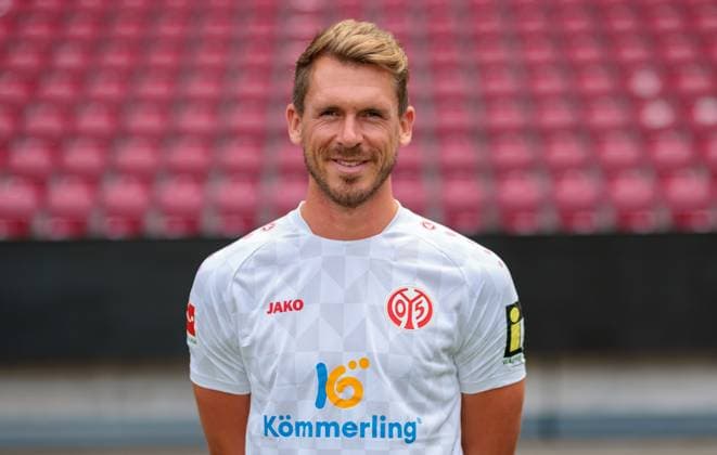 Fussball - Offizielles Portrait 1. FSVMainz 05, 1. FSV Mainz 05, Bundesliga-Saison 2023 2024, Daniel Batz,