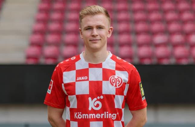 Fussball - Offizielles Portrait 1. FSVMainz 05, 1. FSV Mainz 05, Bundesliga-Saison 2023 2024, Jonathan Burkardt,