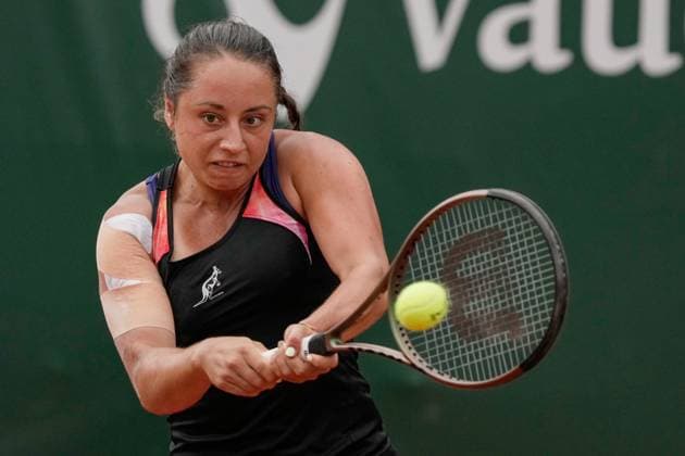July 29, 2023, Lausanne, Vaud, Switzerland: Lausanne, Switzerland: ItalyÃ¢â‚¬â ¢s ELISABETTA COCCIARETTO plays a backhand return against HungaryÃ¢â‚¬â ¢s Anna Bondar during their womenÃ¢â‚¬â ¢s Singles Semi-Final match on the sixth day of the 2023 Ladies Open Lausanne. Lausanne Switzerland - ZUMAs230 20230729_znp_s230_002 Copyright: xCorinexScibozx