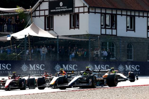 44 Lewis Hamilton (GBR, Mercedes-AMG Petronas F1 Team), 11 Sergio Perez (MEX, Oracle Red Bull Racing), F1 Grand Prix of Belgium at Circuit de Spa-Francorchamps on July 29, 2023 in Spa-Francorchamps, Belgium. (Photo by HOCH ZWEI) Spa-Francorchamps Belgium