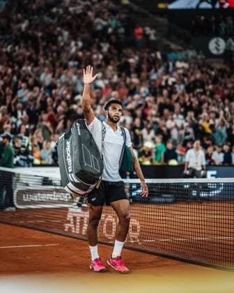 Tennis Männer ATP, Tennis Herren Tour 500 European Open Hamburg Arthur Fils (FRA) vs. Alexander Zverev (GER) 29.07.2023 Arthur Fils (FRA) verabschiedet sich aus Hamburg Hamburg Tennis am Rothenbaum Hamburg Deutschland