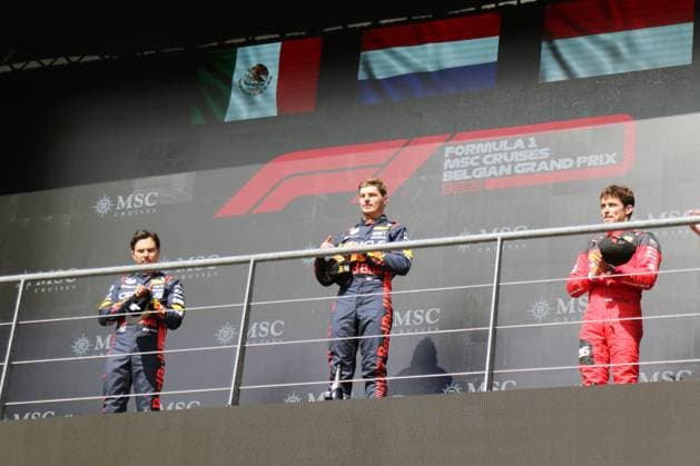 Formel 1 Grosser Preis von Belgien 2023 Podium; Siegerehrung; Verstappen erster; Perez zweiter; Leclerc dritter; Grosser Preis von Belgien; FIA Formel 1 Weltmeisterschaft 2023; Formel1 2023; Spa-Francorchamps Copyright: xBEAUTIFULxSPORTS Bernhardtx