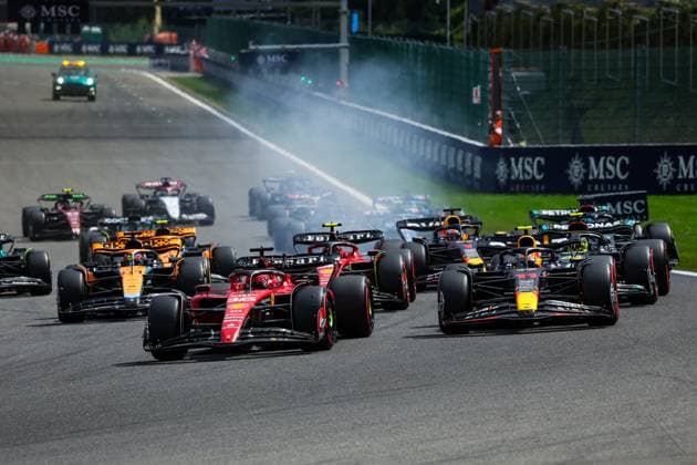 Start, 16 Charles Leclerc (MCO, Scuderia Ferrari), 11 Sergio Perez (MEX, Oracle Red Bull Racing), 44 Lewis Hamilton (GBR, Mercedes-AMG Petronas F1 Team), 55 Carlos Sainz (ESP, Scuderia Ferrari), F1 Grand Prix of Belgium at Circuit de Spa-Francorchamps on July 30, 2023 in Spa-Francorchamps, Belgium. (Photo by HOCH ZWEI) Spa-Francorchamps Belgium
