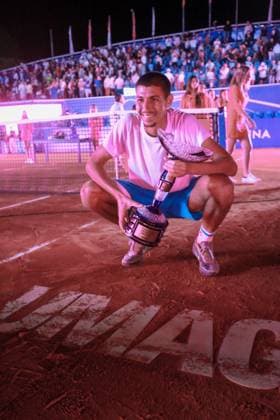 Croatia, Umag, 300723. Plava Laguna Croatia Open Umag. Final between Swiss Stan Wawrinka and Australian Alexei Popyrin. In the photo: the winner Alexei Popyrin. Photo: Goran Sebelic CROPIX Copyright: xxGoranxSebelicx CROPIXx atp_finale3-300723