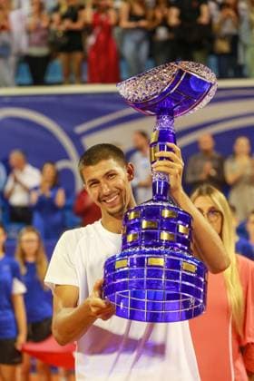 Croatia, Umag, 300723. Plava Laguna Croatia Open Umag. Final between Swiss Stan Wawrinka and Australian Alexei Popyrin. In the photo: the winner Alexei Popyrin. Photo: Goran Sebelic CROPIX Copyright: xxGoranxSebelicx CROPIXx atp_finale22-300723