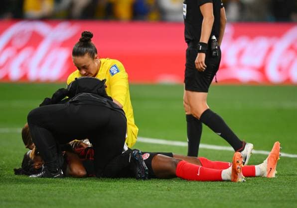 Mandatory Credit: Photo by Morgan Hancock Shutterstock (14028970bc) Kadeisha Buchanan of Canada receives treatment Canada Women v Australia Women, FIFA Women s World Cup, Group B, International Football, Melbourne Rectangular Stadium, Perth, Australia - 31 July 2023 Canada Women v Australia Women, FIFA Women s World Cup, Group B, International Football, Melbourne Rectangular Stadium, Perth, Australia - 31 July 2023  Copyright: xMorganxHancock Shutterstockx 14028970bc