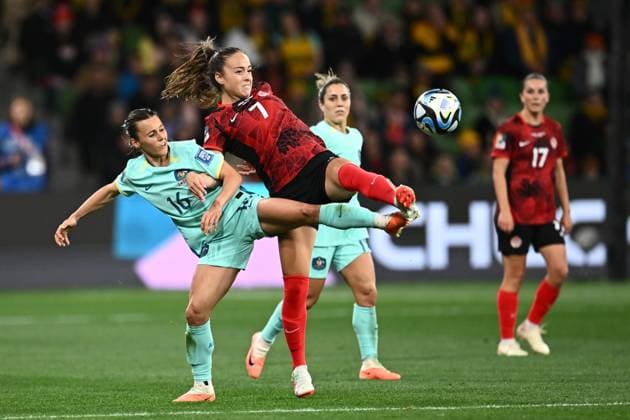 WWC23 CANADA AUSTRALIA, Hayley Raso of Australia and Julia Grosso of Canada during the FIFA Women s World Cup 2023 soccer match between Canada and Australia at Melbourne Rectangular Stadium in Melbourne, Monday, July 31, 2023. ( NO ARCHIVING, EDITORIAL USE ONLY, NO USE IN BOOKS WITHOUT CONSENT MELBOURNE VICTORIA AUSTRALIA  Copyright: xJOELxCARRETTx 20230731001826364200