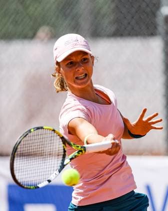 DTB internationals Ladies Open 2023 by Wilson, 31.07.2023, 24. boso Ladies Open Hechingen, Kategorie AA 1. Runde Qualifikation Sign-In Doppel Gwendolyn Fedel (GER) vs. Nina Radovanovic (FRA) Gwendolyn Fedel (GER) DTB internationals Ladies Open 2023 by Wilson Hechingen Copyright: xEibner-Pressefoto RogerxBuerkex EP_EER