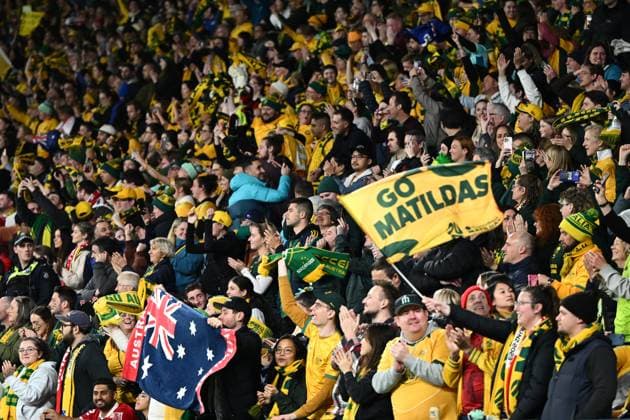 WWC23 CANADA AUSTRALIA, Australian supporters celebrate following their win over Canada during the FIFA Women s World Cup 2023 soccer match between Canada and Australia at Melbourne Rectangular Stadium in Melbourne, Monday, July 31, 2023. ( NO ARCHIVING, EDITORIAL USE ONLY, NO USE IN BOOKS WITHOUT CONSENT MELBOURNE VICTORIA AUSTRALIA  Copyright: xJOELxCARRETTx 20230731001826393604