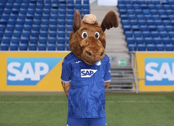 Sport Bilder des Tages Maskottchen Hoffi , TSG 1899 Hoffenheim . Porträttermin TSG 1899 Hoffenheim 2023-2024 . Zuzenhausen, GER, 01.08.2023 ,Fussball 1. Bundesliga 2023 2024 . Editorial use only !
