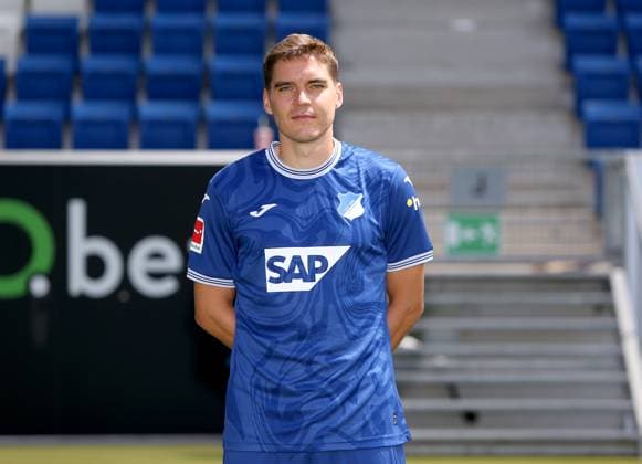 Robert Skov , TSG 1899 Hoffenheim . Porträttermin TSG 1899 Hoffenheim 2023-2024 . Zuzenhausen, GER, 01.08.2023 ,Fussball 1. Bundesliga 2023 2024 . Editorial use only !