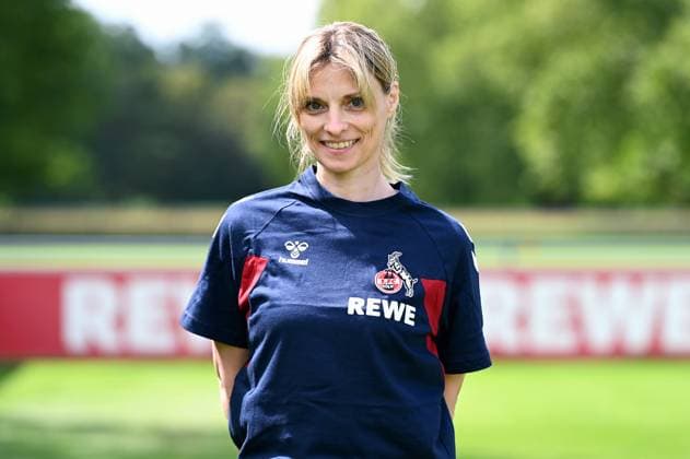 Mannschaftsärztin Dr. Bettina Kuper; 1. FC Köln; 1.BL, Porträttermin 2023 2024