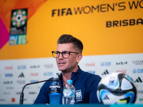 Sport Bilder des Tages Colin Bell (Suedkorea, Trainer), AUS, MD-1 Pressekonferenz Suedkorea vor Suedkorea vs Deutschland, FIFA Frauen Fussball Weltmeisterschaft Australien 2023, 02.08.2023 AUS, MD-1 Pressekonferenz Suedkorea vor Suedkorea vs Deutschland, FIFA Frauen Fussball Weltmeisterschaft Australien 2023, 02.08.2023 Brisbane Copyright: xEibner-Pressefoto Memmlerx EP_MMR