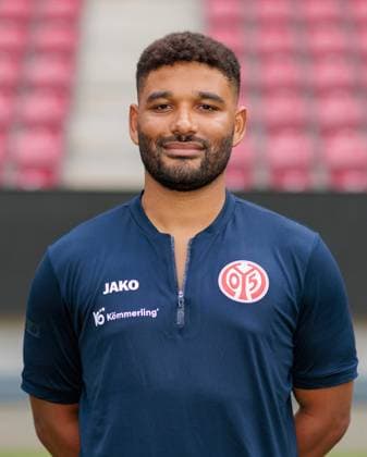 Fussball - Offizielles Portrait 1. FSVMainz 05, 1. FSV Mainz 05, Bundesliga-Saison 2023 2024, Tijan Njie (Videoanalyse),
