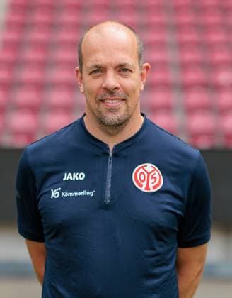 Fussball - Offizielles Portrait 1. FSVMainz 05, 1. FSV Mainz 05, Bundesliga-Saison 2023 2024, Christopher Rohrbeck (Physiotherapeut),
