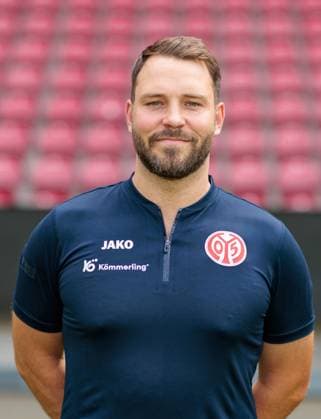 Fussball - Offizielles Portrait 1. FSVMainz 05, 1. FSV Mainz 05, Bundesliga-Saison 2023 2024, Nico Hölzel (Physiotherapeut),