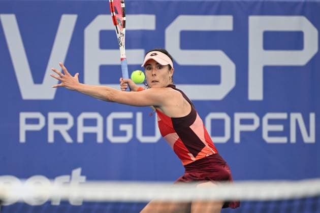 Alize Cornet of France in action during the WTA, Tennis Damen Prague Open 2023 tennis tournament match vs. Kaia Kanepi of Estonia, second round, on August 3, 2023, in Prague, Czech Republic. (CTKxPhoto MichalxKamaryt) CTKPhotoP2023080303597  CTKPhotoP2023080303597