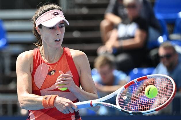 Alize Cornet of France in action during the WTA, Tennis Damen Prague Open 2023 tennis tournament match vs. Kaia Kanepi of Estonia, second round, on August 3, 2023, in Prague, Czech Republic. (CTKxPhoto MichalxKamaryt) CTKPhotoP2023080303601  CTKPhotoP2023080303601
