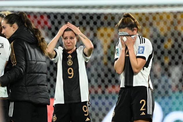 Bilder des Jahres 2023, Sport 08 August Sport Themen der Woche KW31 Sport Bilder des Tages WWC23 KOREA GERMANY, Svenja Huth and Chantal Hagel of Germany react following their 1 all draw eliminating Germany from the Women?s World Cup during the FIFA Women s World Cup 2023 soccer match between Korea and Germany at Brisbane Stadium in Brisbane, Thursday, August 3, 2023. ( NO ARCHIVING, EDITORIAL USE ONLY, NO USE IN BOOKS WITHOUT CONSENT BRISBANE QUEENSLAND AUSTRALIA  Copyright: xDARRENxENGLANDx 20230803001827198730