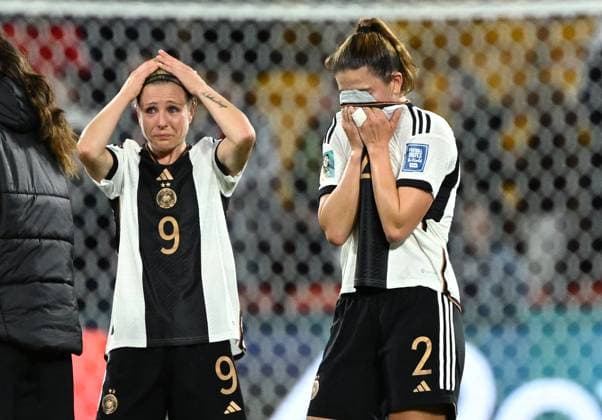 WWC23 KOREA GERMANY, Svenja Huth (left) and Chantal Hagel (right) of Germany react following their 1 all draw eliminating Germany from the Women?s World Cup during the FIFA Women s World Cup 2023 soccer match between Korea and Germany at Brisbane Stadium in Brisbane, Thursday, August 3, 2023. ( NO ARCHIVING, EDITORIAL USE ONLY, NO USE IN BOOKS WITHOUT CONSENT BRISBANE QUEENSLAND AUSTRALIA  Copyright: xDARRENxENGLANDx 20230804001827254519