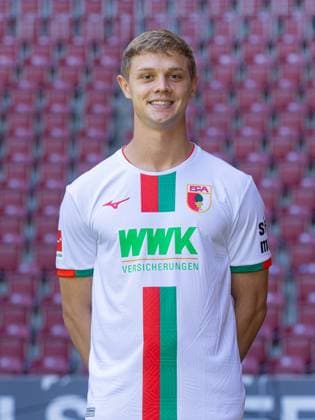 Robert Gumny; FC Augsburg; 1. BL, Porträttermin 2023 2024