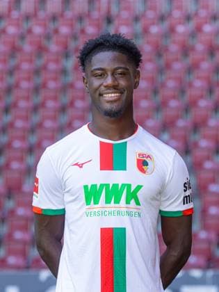 NathanaÃ«l Mbuku; FC Augsburg; 1. BL, Porträttermin 2023 2024