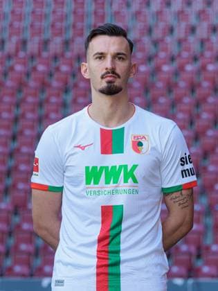 Mergim Berisha; FC Augsburg; 1. BL, Porträttermin 2023 2024
