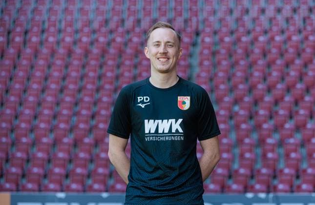 Philipp Dolla; FC Augsburg; 1. BL, Porträttermin 2023 2024