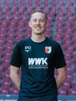 Philipp Dolla; FC Augsburg; 1. BL, Porträttermin 2023 2024
